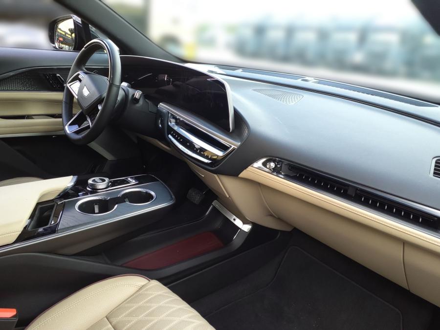 Cadillac Lyriq Luxury