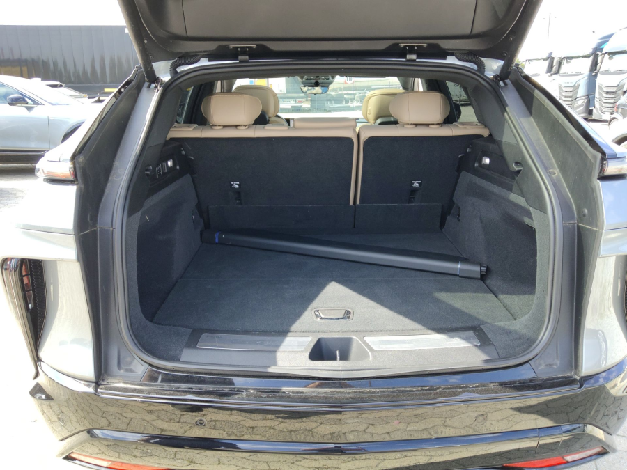 Cadillac Lyriq Sport