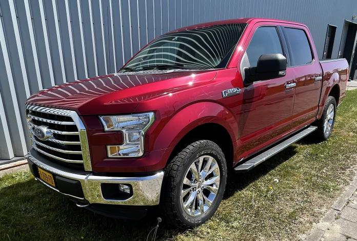 Ford F-150 XLT 5.0-V8