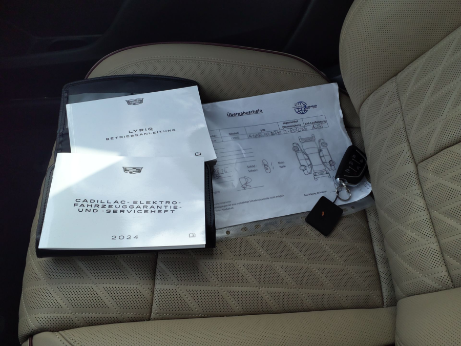 Cadillac Lyriq Luxury