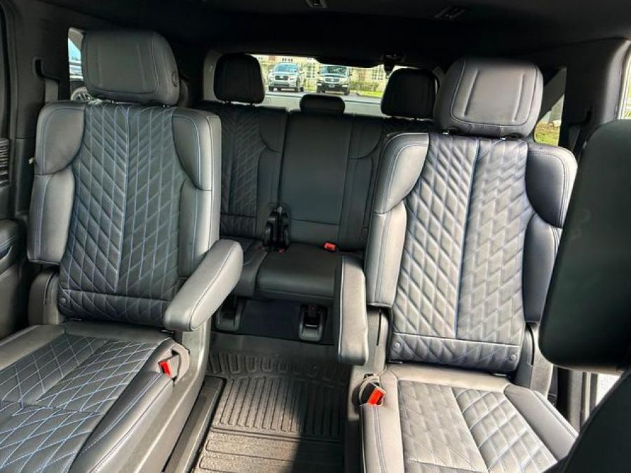 Cadillac Escalade  IQ EV Luxury 
