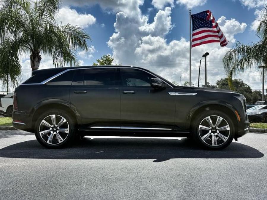 Cadillac Escalade  IQ EV Luxury 