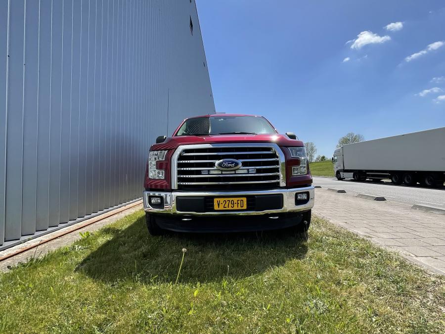 Ford F-150 XLT 5.0-V8