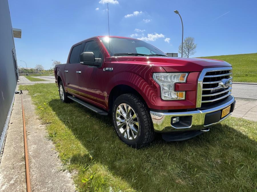 Ford F-150 XLT 5.0-V8