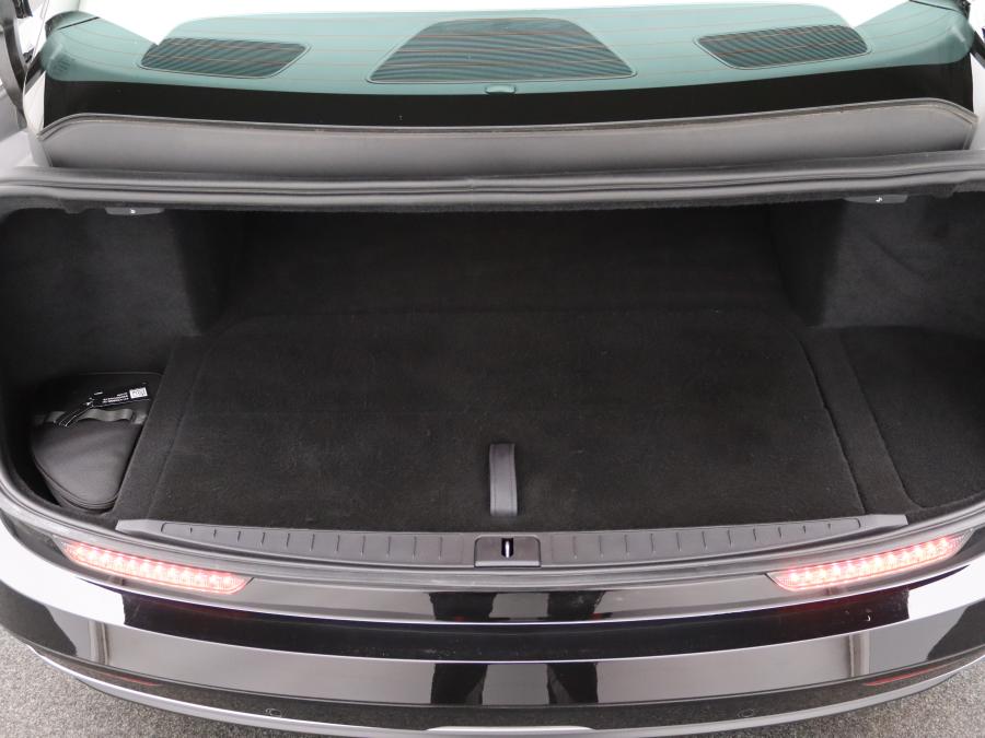 Lucid Air Pure