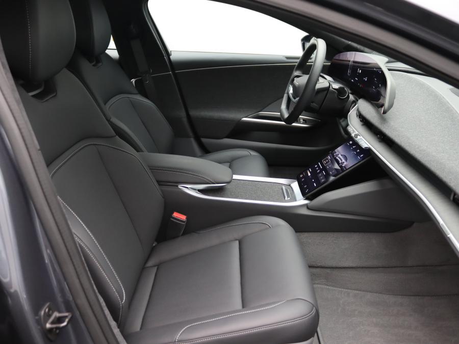 Lucid Air Pure
