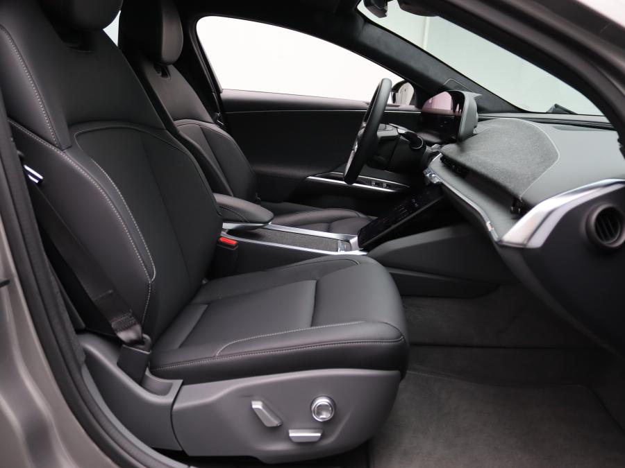 Lucid Air Pure