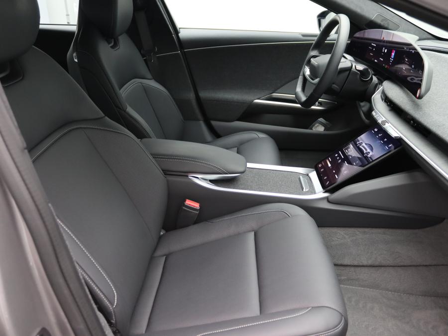 Lucid Air Pure