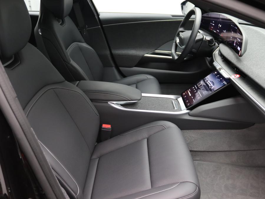 Lucid Air Pure